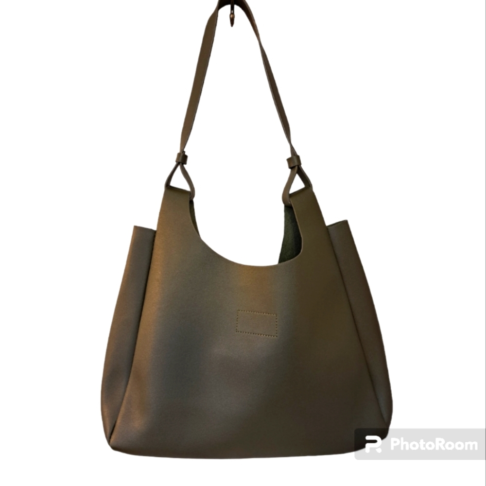 NEIMAN MARCUS SLOUCHY OVER THE SHOULDER BAG NWOT